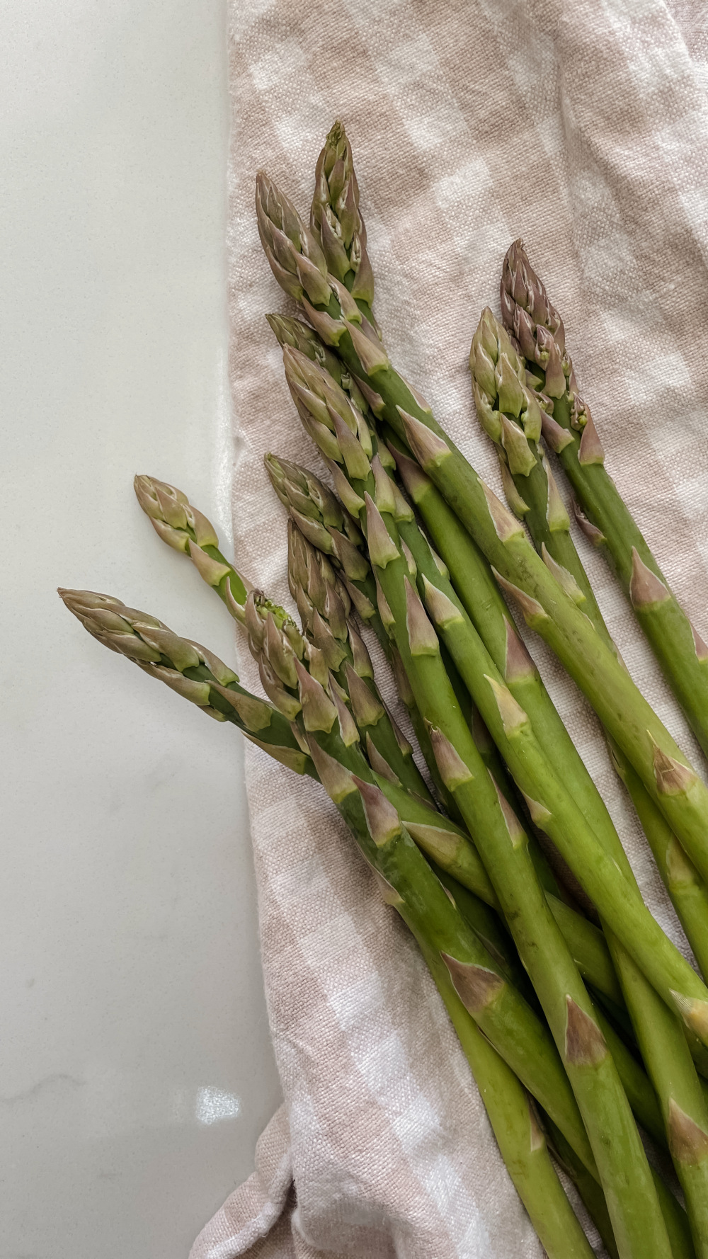 Seasonal asparagus